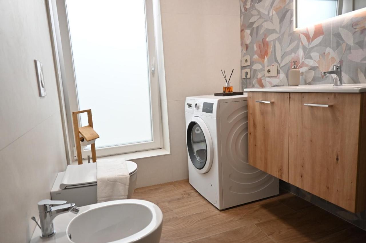 Garofoli Apartments ซาน จิโอวานนิ ลูปาโตโต ภายนอก รูปภาพ
